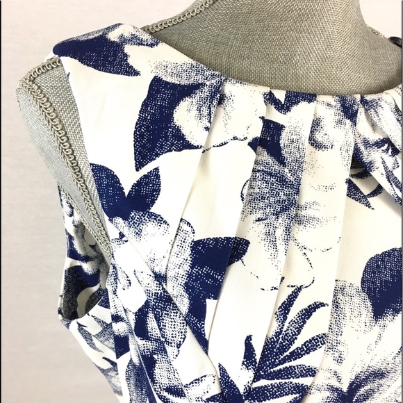 Dress Barn Signature Darby Floral Print Dress 14 - Picture 6 of 8